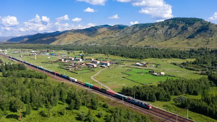 Новые пассажирские платформы строятся на 7 станциях Красноярской железной дороги в Хакасии и Красноярском крае