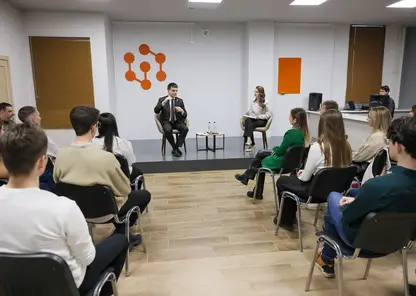 Губернатор Михаил Котюков пообщался со студентами Сибирского федерального университета