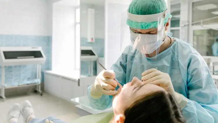 В Красноярске стоматологи навязывают пациентам кредиты