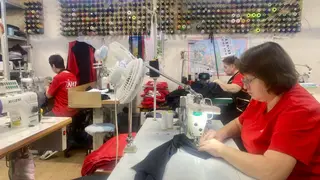 В Хабаровске работники швейной фабрики изготовят 6000 комплектов термобелья для мобилизованных