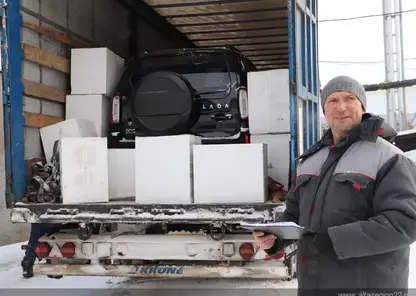 Около 60 тонн гуманитарной помощи отправили в зону СВО из Алтайского края