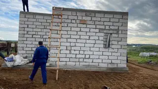 В Красноярском крае не построили в срок 76 домов для погорельцев