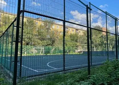 В Кировском районе Красноярска обустраивают три спортивные площадки
