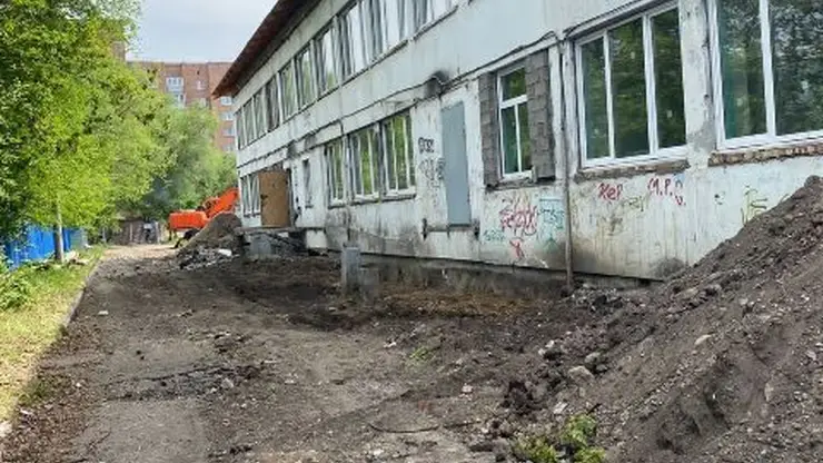 В Красноярске реконструируют поликлинику на Затонской