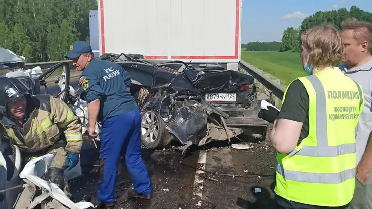 Пассажир Jaguar погиб в массовом ДТП в Рыбинском районе 