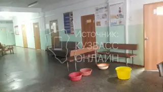 Жительница Кемеровской области возмутилась состоянием подтопленной поликлиники