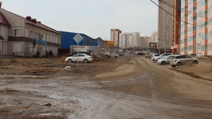 В Красноярске частично перекрыли дорогу на ул. Абытаевской