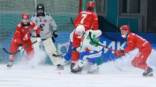 Хоккеисты красноярского «Енисея» разгромили «Кировец»