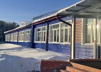 Деревянную школу 1968 года постройки отремонтировали в поселке Иркутской области