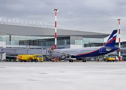 Самолет вернулся в аэропорт Красноярска из-за неисправности