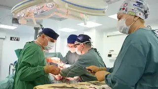 Якутские хирурги провели 17 операций в подшефном республике городе ДНР