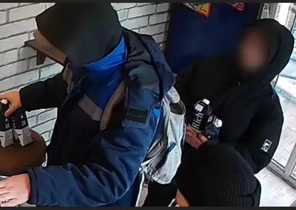 В Красноярске ищут подростков, похитивших деньги с банковской карты