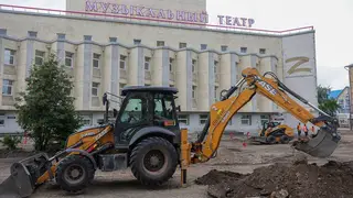 Благоустройство площади перед Красноярским музыкальным театром завершат в августе
