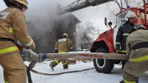 За неделю пожарные Красноярского края спасли 38 человек