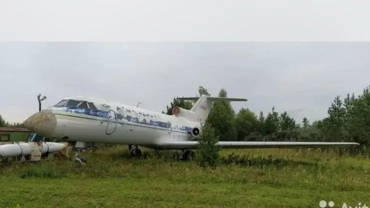 В Красноярске за 701 тысячу рублей продают подержанный самолёт ЯК-40