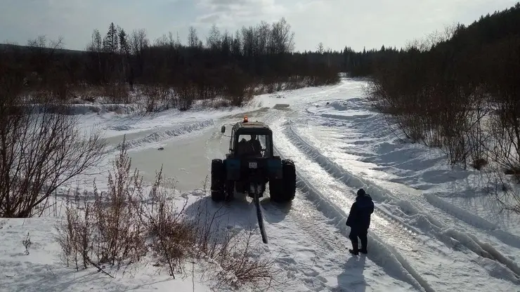 В Красноярском крае начали пилить лёд