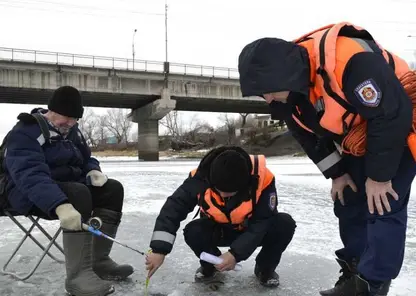 В Красноярском крае будут патрулировать мест выхода людей на тонкий лёд