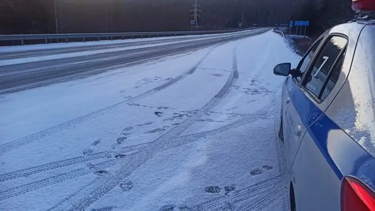 Автоинспекторы Красноярска предупреждают водителей о смене погоды