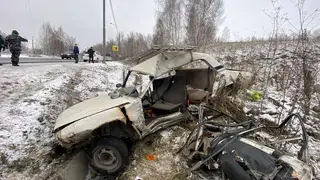 Водитель «Жигулей» скончался в больнице после столкновения с грузовиком в Красноярском крае