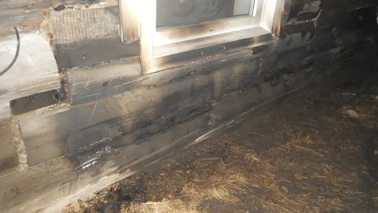 Житель Красноярского края попытался сжечь дом бабушки своей бывшей девушки