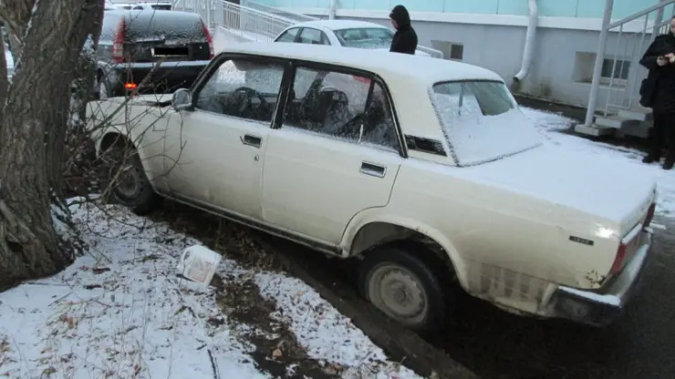 В Железногорске трое молодых людей угоняли автомобили «ВАЗ»