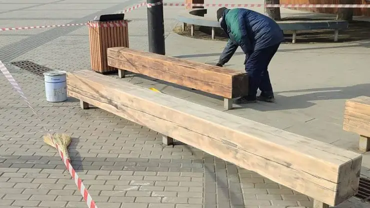В Красноярске начали готовить парки и скверы к летнему сезону