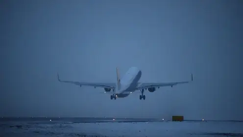 Более 1000 человек ожидают рейсов из-за метели в Норильске