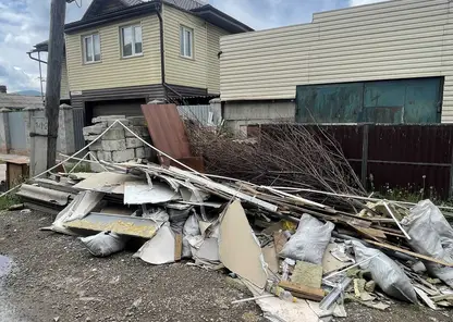В Красноярске жителей частных домов оштрафовали за мусор