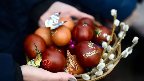 Жителям Красноярского края рассказали, как выбрать и покрасить яйца к Пасхе
