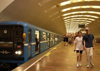 В Новосибирском метро запустили пятивагонный состав