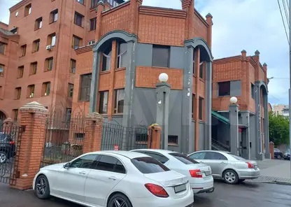 В Красноярске здание бывшего банка «Кедр» выставили на продажу за 87 млн рублей