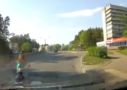 В Железногорске автомобиль сбил 5-летнюю девочку