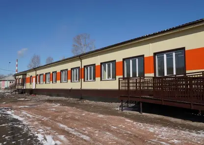 В Красноярске на ул. Глинки завершили монтаж здания школы № 50