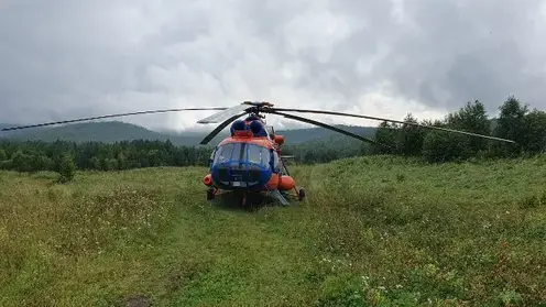 Двух туристов в тяжёлом состоянии эвакуировал борт санавиации из горных районов Партизанского района
