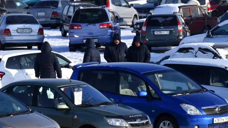 С 23 апреля в Красноярске запретят парковку на участке ул. Кирова