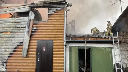 За неделю пожарные Красноярского края спасли 14 человек