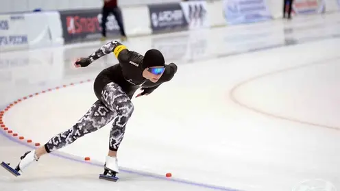 Конькобежец из Красноярска выиграл бронзу на этапе Кубка Союза