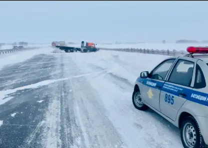 В Кемеровской области сразу 8 автомобилей попали в ДТП на магистрали