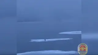В Красноярске мужчину унесло на оторвавшийся льдине по Енисею