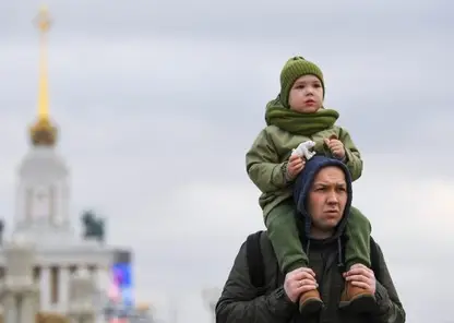 В Иркутской области утвердили почетный знак "Отцовская доблесть"