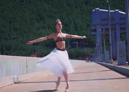 Красноярская ГЭС ко Дню России стала танцплощадкой для балерин