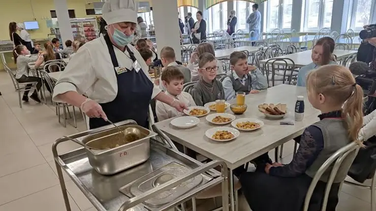 Пища для ума: как изменится школьное питание в Красноярске