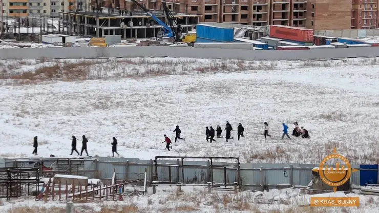 В Красноярске полицейские проверяют информацию о драке подростков в Солнечном