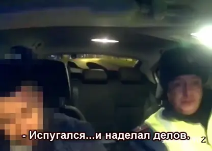 В Красноярске нетрезвый водитель опрокинул свой автомобиль пока сбегал от ГИБДД