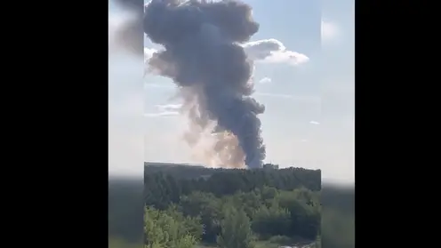 В Кемерово произошёл мощный пожар на складе пиротехники