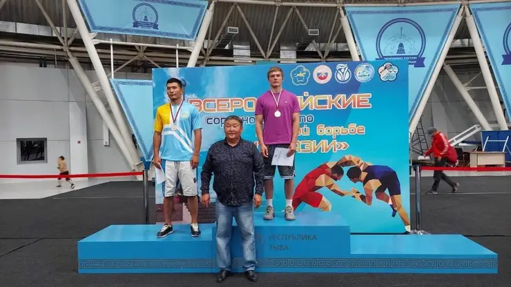 10 медалей завоевали борцы из Красноярского края на турнире «Центр Азии» 