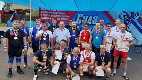Тяжелоатлеты из Красноярска стали чемпионами на малом чемпионате СФО