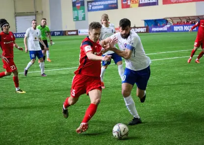 Красноярский футбольный клуб победил в домашнем матче при полных трибунах