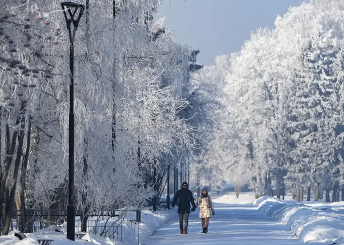 Жителей Красноярска ждут морозные и снежные выходные