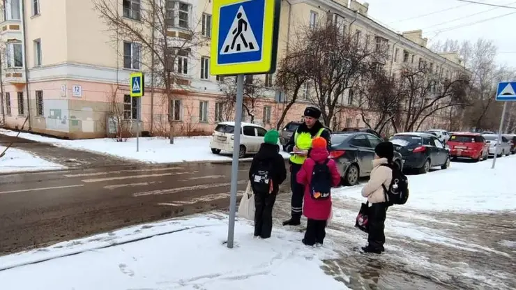 Более 300 нарушений ПДД детьми-пешеходами выявили в Красноярске и Дивногорске